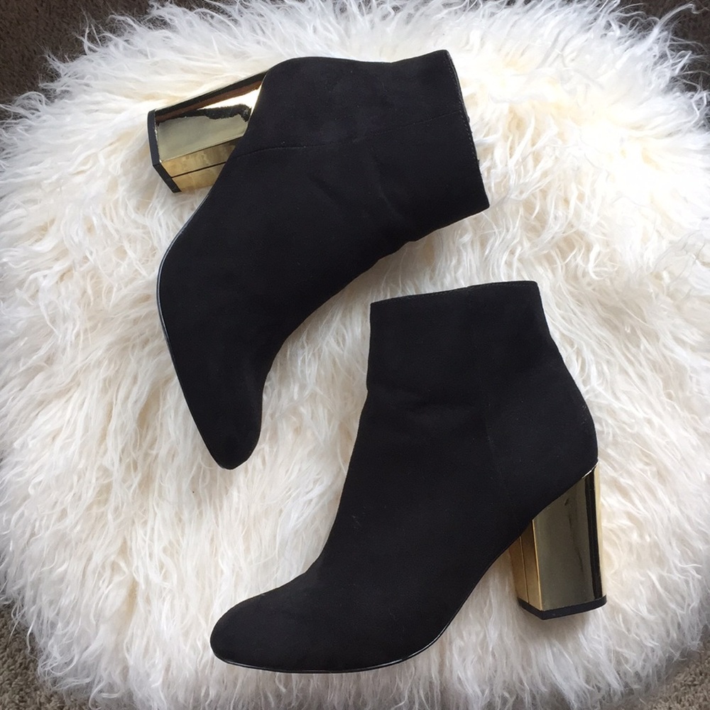 Steve Madden suede black gold block heel